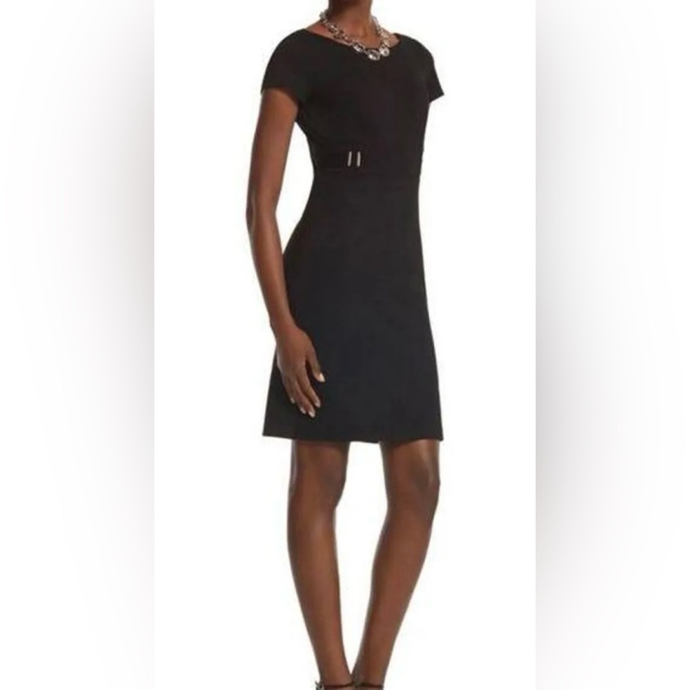 White House Black Market Black Sheath Dress‎ Cap Sleeves Silver Hardware Size 2